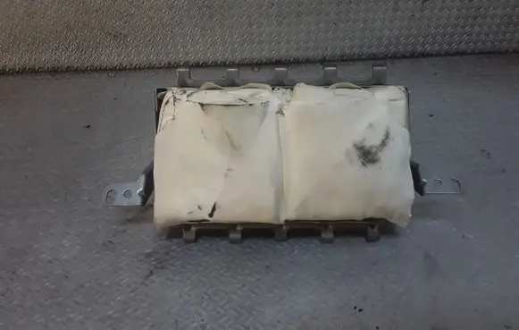 Toyota Corolla Verso AR10 Passenger airbag