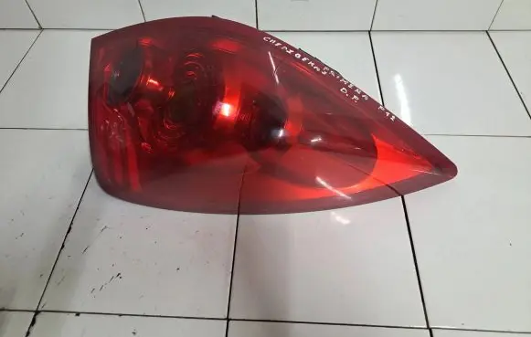 Nissan Primera Rear/tail lights