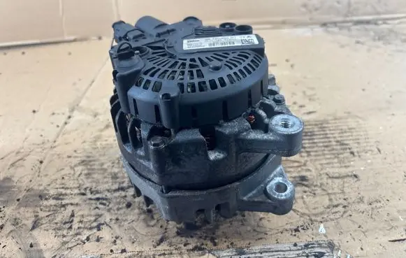 Citroen C4 II Picasso Generator/alternator 9678048880 2621087A TG15S205