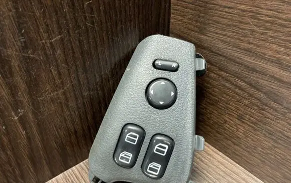 Mercedes-Benz Sprinter W901 W902 W903 W904 Electric window control switch 0045459207 A0045459207