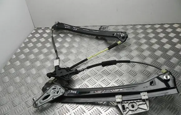 Mercedes-Benz CLS C218 X218 Front door window regulator with motor 918242102 T3006