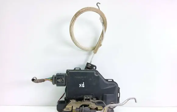 Audi A6 S6 C5 4B Front door lock