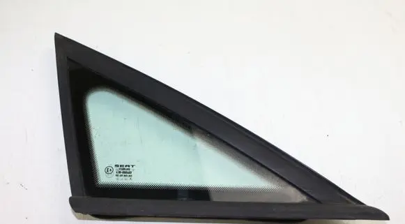 Seat Altea Front triangle window/glass 5P0845412