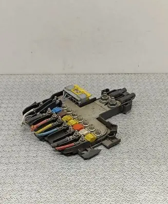 Ford Fiesta Fuse module PCAVP00151