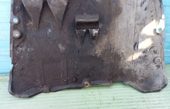 Volvo V70 Center/middle under tray cover 30741969