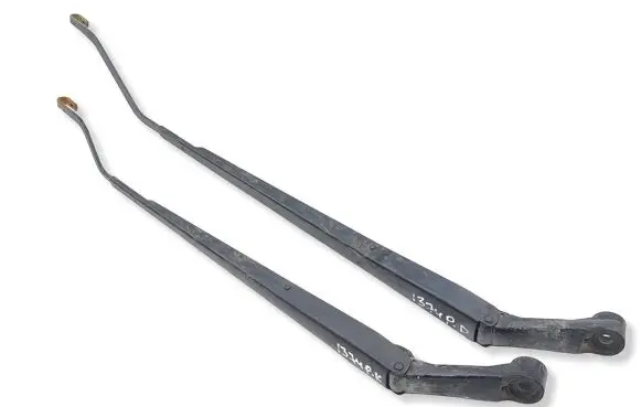 Toyota Corolla Verso AR10 Front wiper blade arm 