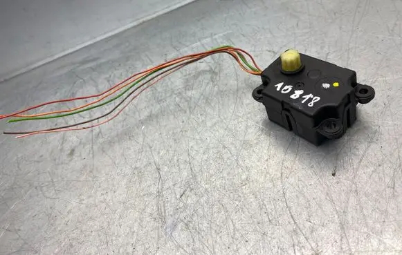 Renault Megane II Air flap motor/actuator F665243LD 05083