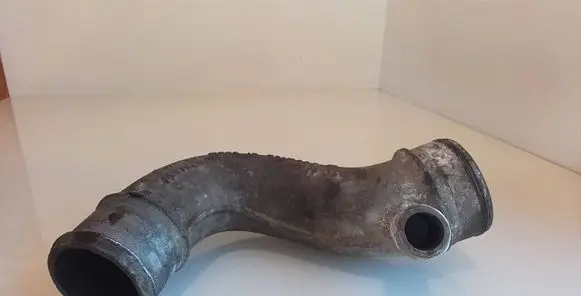 Porsche Cayenne (9PA) Turbo air intake inlet pipe/hose 7L5148884