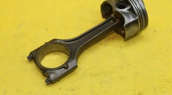 Audi A4 S4 B8 8K Piston with connecting rod