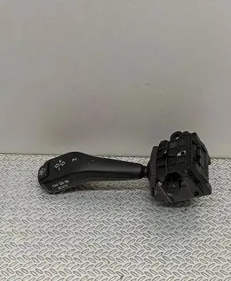 BMW 5 E39 Indicator stalk 8363668 01104010