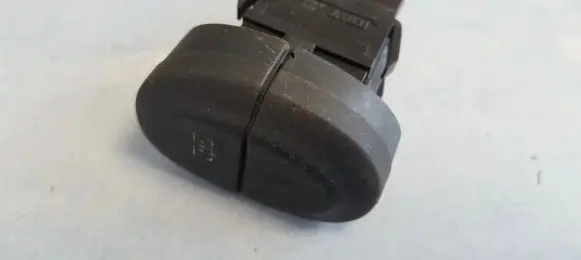 Renault Megane I Windscreen/window heater switch 841243b