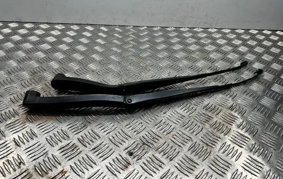 Subaru Outback Front wiper blade arm A0563LA NWBF7415 A6692LD