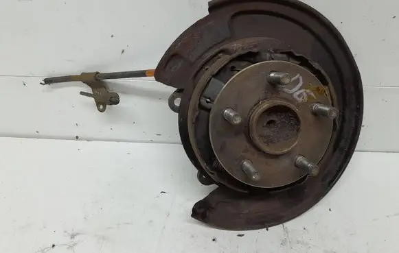 Toyota Prius (XW20) Rear wheel hub 