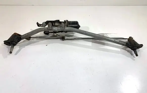 Renault Kangoo II Front wiper linkage and motor 8200409692