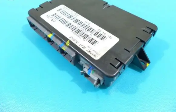 Chrysler Pacifica Central body control module 05082046AD IMPRK1225855