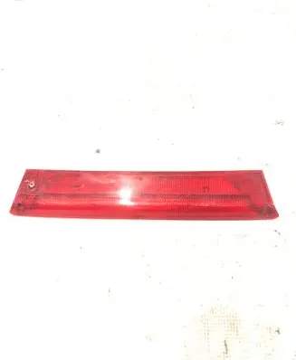 Third/center stoplight