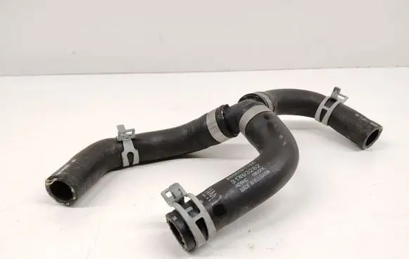 Volvo V60 Engine coolant pipe/hose 31493282