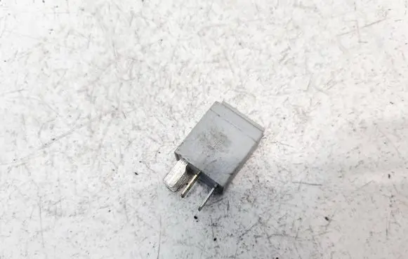 Skoda Octavia Mk2 (1Z) Other relay 1K0951253 0332011100