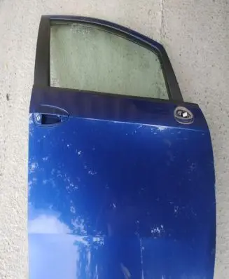 Fiat Punto (188) Front door melynos