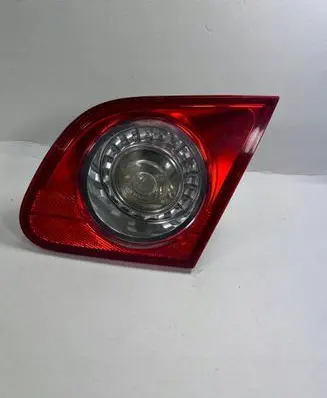 Volkswagen PASSAT B6 Tailgate rear/tail lights
