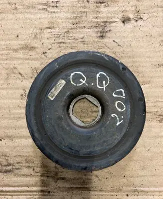 Nissan Qashqai Crankshaft pulley 8200767762