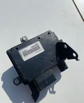 Mitsubishi Outlander Ignition amplifier control unit 1860C223 W4T99074