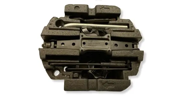 Skoda Octavia Mk4 Tool set 5E3012115A
