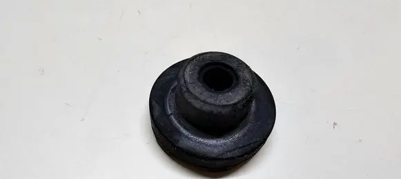 Jeep Grand Cherokee WL Engine compartment rubber 7512AA