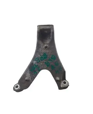 Audi A4 S4 B7 8E 8H Engine mounting bracket 8E0199308AF