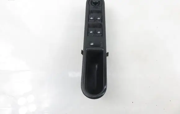 Renault Espace - Grand espace IV Electric window control switch 8200519359