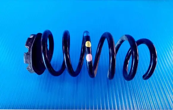 Renault Clio IV Front coil spring