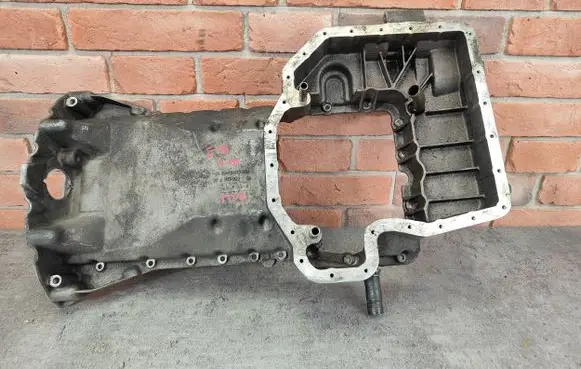 BMW 7 E38 Oil sump 2248256