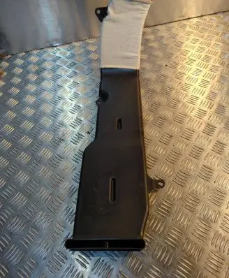 Audi A8 S8 D3 4E Cabin air duct channel 4E0819806B