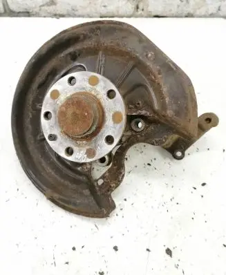 Volkswagen Golf Plus Rear wheel hub