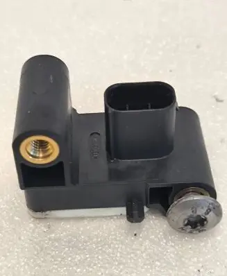 BMW 1 E81 E87 Airbag deployment crash/impact sensor 0285003900 6911003 040310