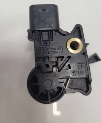 Peugeot 208 Brake pedal sensor switch 9826272080