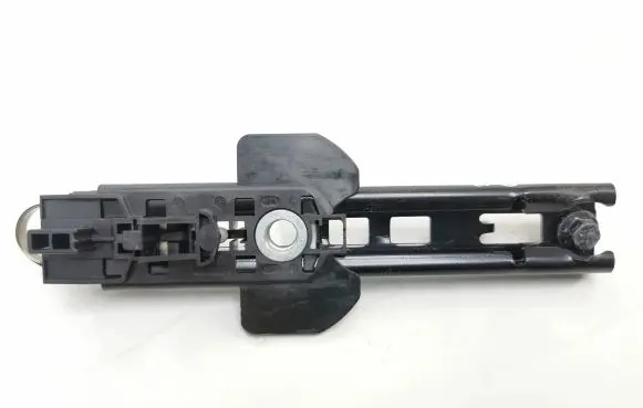 Volvo V60 Seat belt adjustment rail 16521700A 561078214