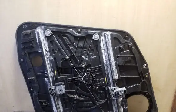 KIA Sportage Front window lifting mechanism without motor 82480F1050