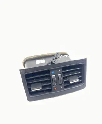 BMW 3 E90 E91 Rear air vent grill 7129556