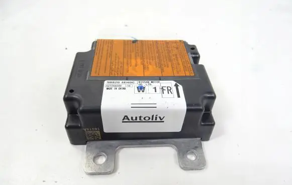 Nissan Qashqai Airbag control unit/module 627260200