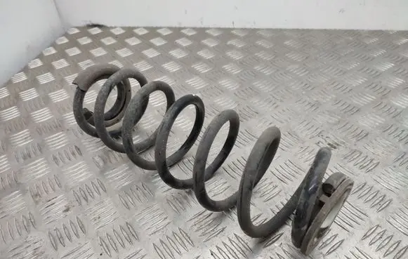 Peugeot 3008 I Rear coil spring