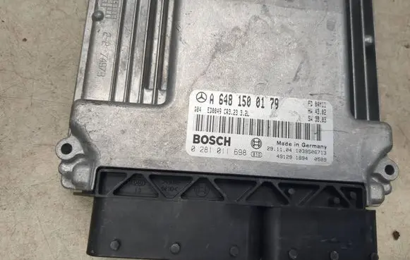 Mercedes-Benz E W211 Engine control unit/module A6481500179 0281011698 1039S06713