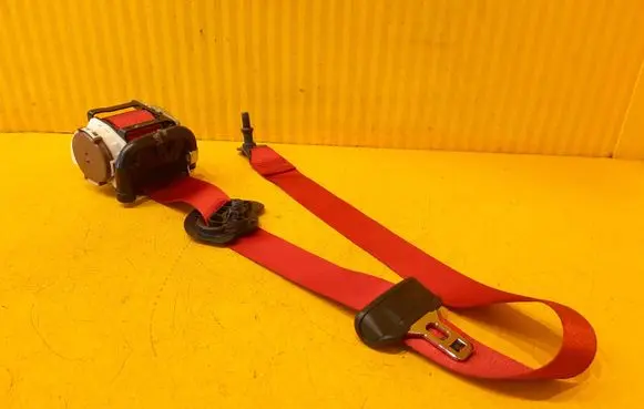 Mercedes-Benz GLB x247 Front seatbelt