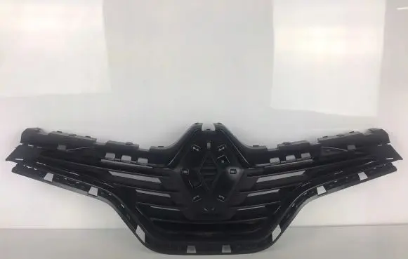 Renault Captur Front bumper upper radiator grill 623102335R