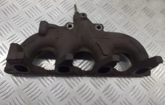 Renault Megane III Exhaust manifold