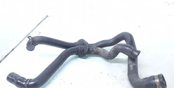 Audi A4 S4 B5 8D Engine coolant pipe/hose 8D0819371B