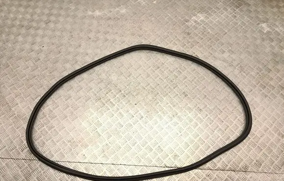 Volvo XC40 Rear door rubber seal (on body) 32342441