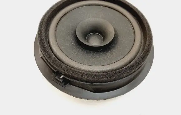 Suzuki Swift II Front door speaker 3910271L02