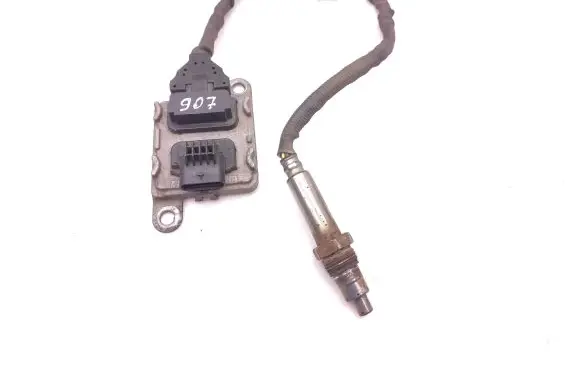 Mercedes-Benz Sprinter W907 W910 Lambda probe sensor A0009053009