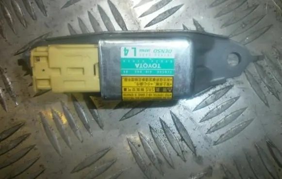 Toyota Prius (XW20) Airbag deployment crash/impact sensor 8983447020